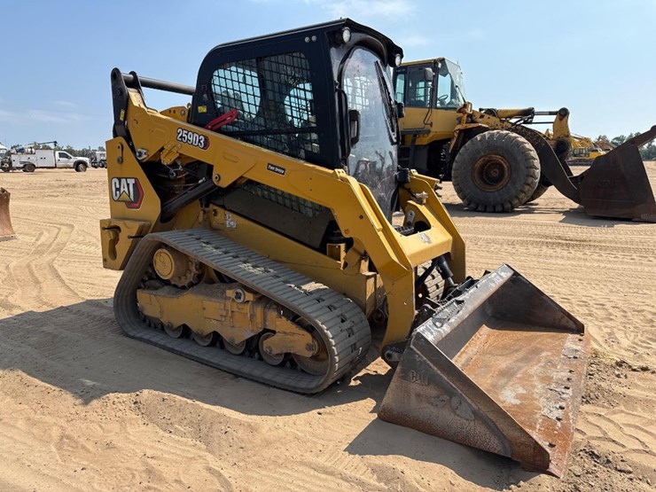 2023-caterpillar-259d3-image-3