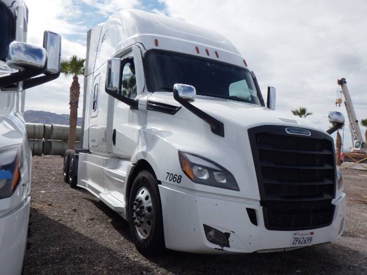 2024-freightliner-cascadia-126-image-3
