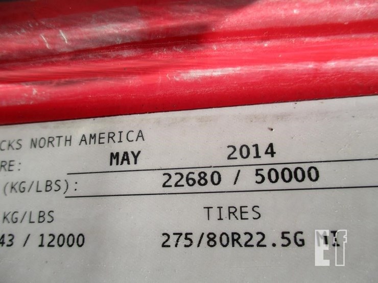2015-volvo-vnl64300-image-29