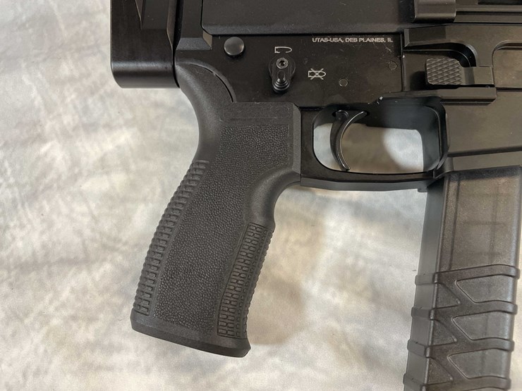 #4792-•-utas-ut-9-mini-machine-9mm-luger-pistol,-sn:-ut-24a005023-image-7