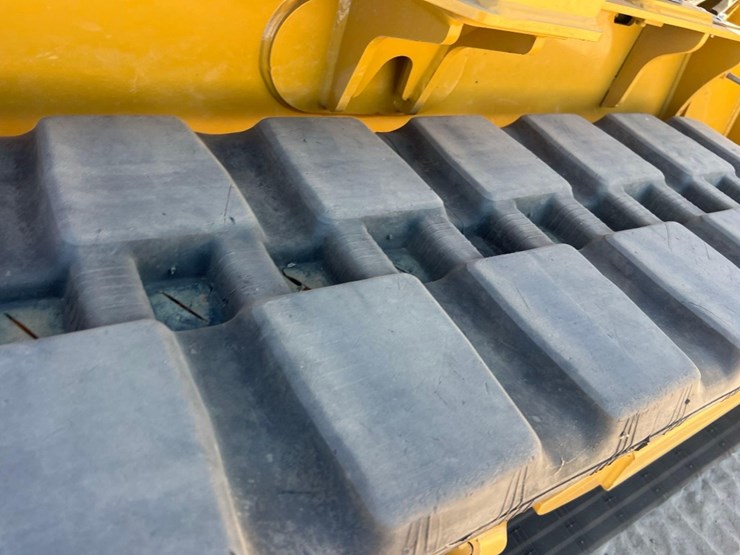 2024-caterpillar-255-skid-steer-image-23