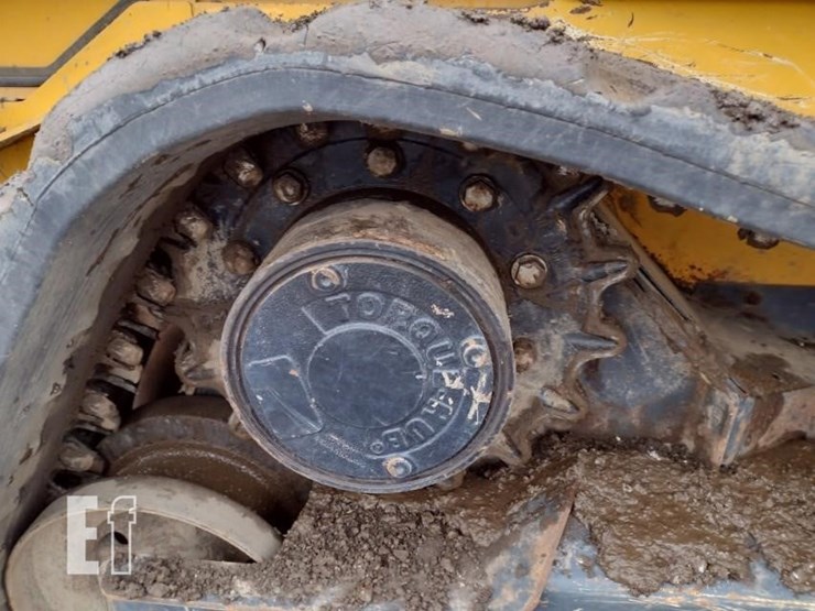 2022-deere-333g-image-17