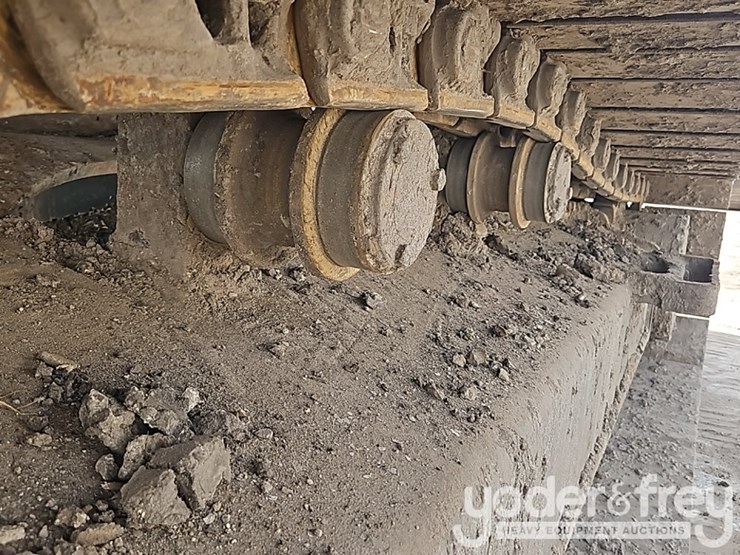 2016-komatsu-pc360-lc-11-image-23