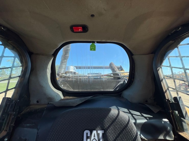 2019-caterpillar-299d2-xhp-image-33