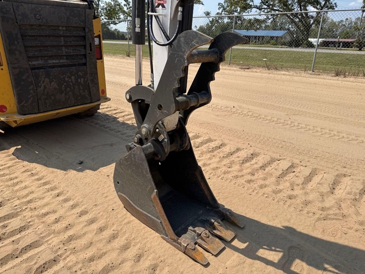 2023-bobcat-e35-image-22