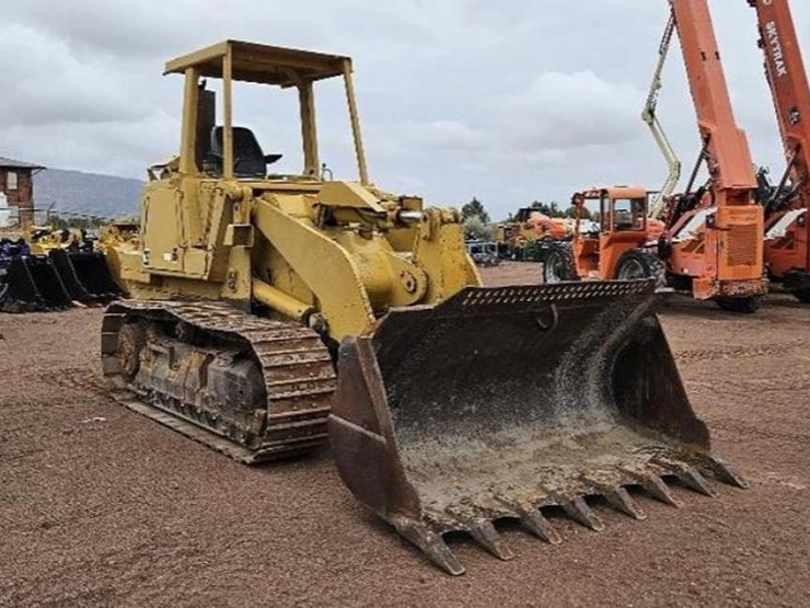 1981-caterpillar-953-image-3
