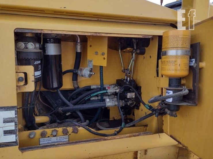 2000-deere-550h-lgp-image-39