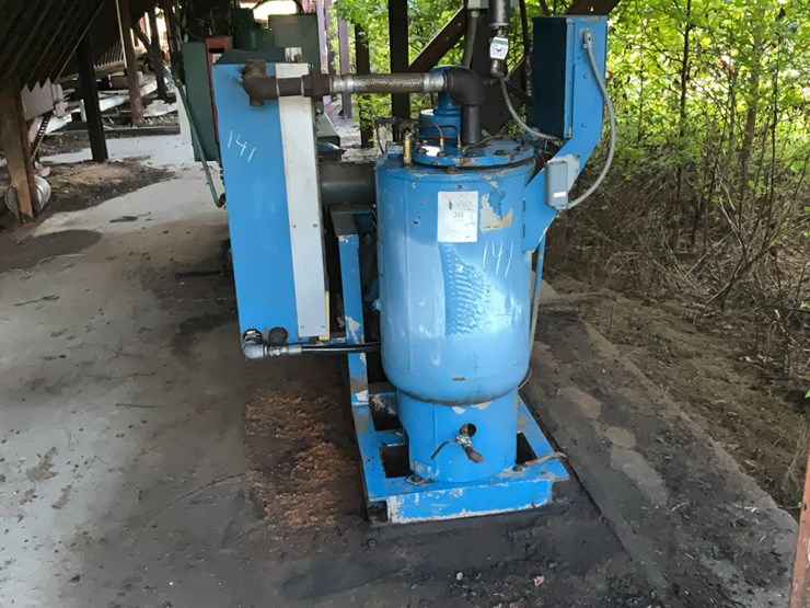 #141-•-quincy-air-compressor-image-3
