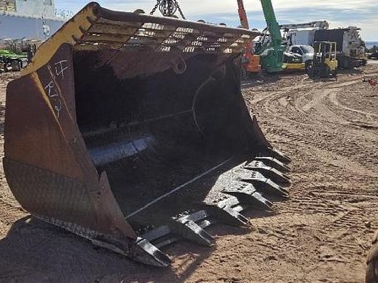cat-988-b-loader-bucket-image-3