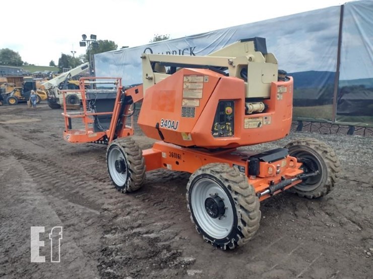 2016-jlg-340aj-image-26