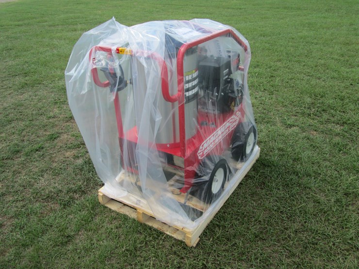#29450-•-unused-2025-magnum-4000-series-hot-water-pressure-washer-253849-image-1