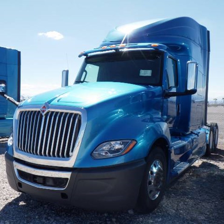 2019 INTERNATIONAL LT