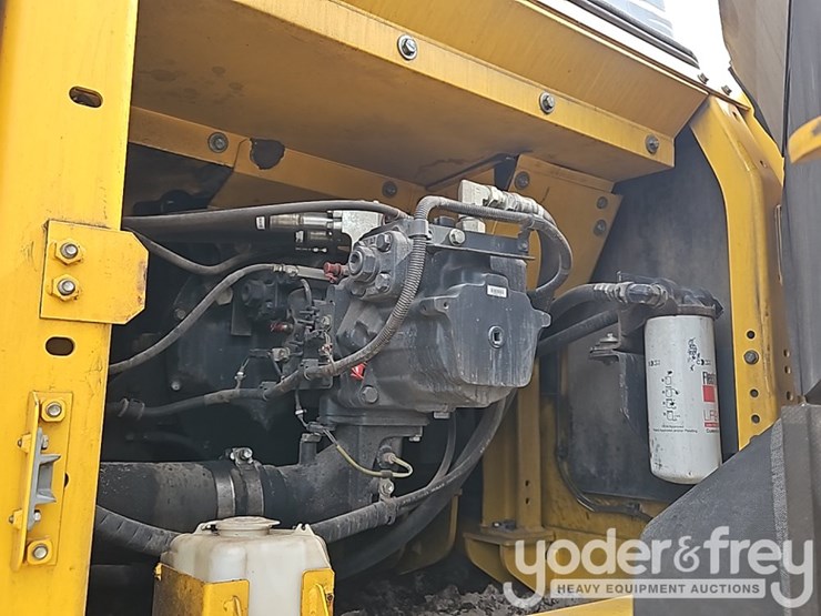 2018-komatsu-pc390-lc-11-image-28