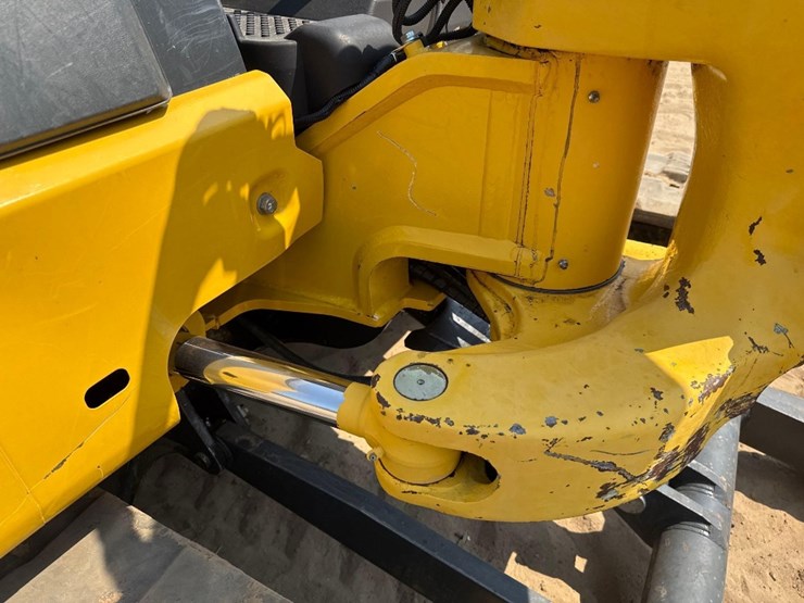 2023-komatsu-pc55mr-5-image-18