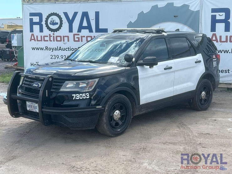 2017-ford-explorer-image-1