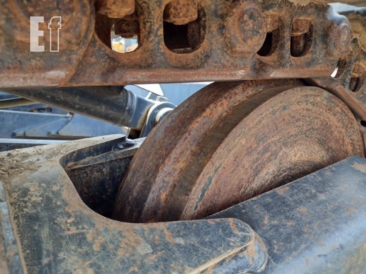 2019-deere-135g-image-42