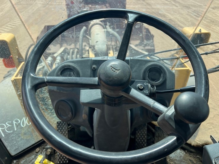 2012-deere-644k-image-32