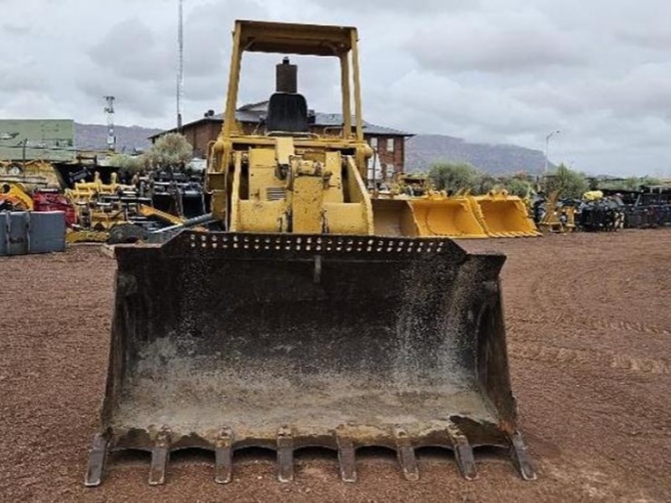 1981-caterpillar-953-image-14
