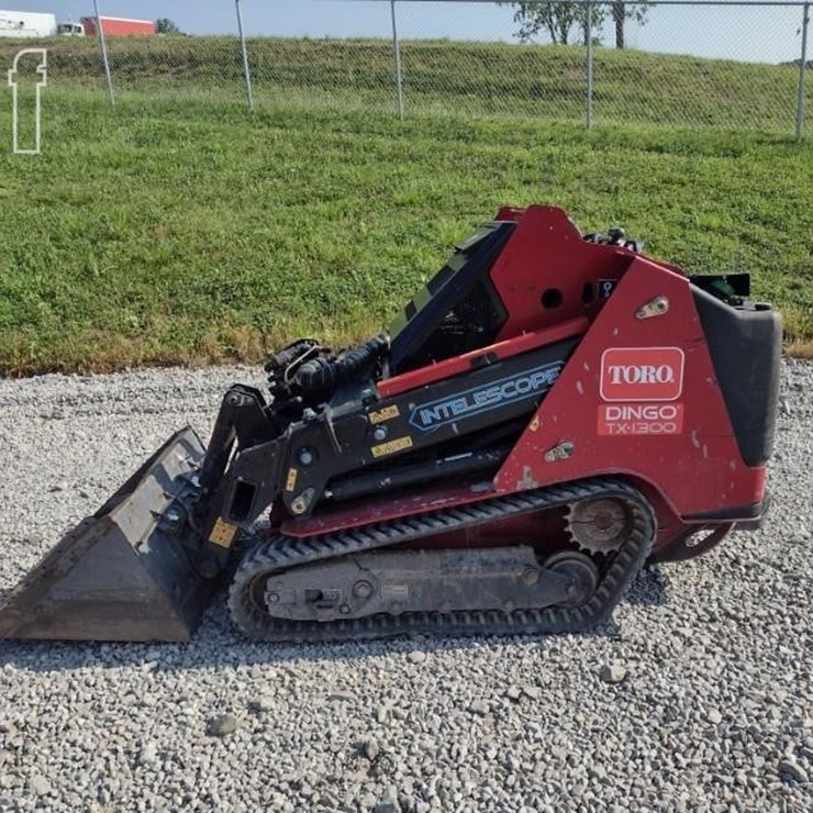 22 TORO DINGO TX 1300 SKID LOADER 9530