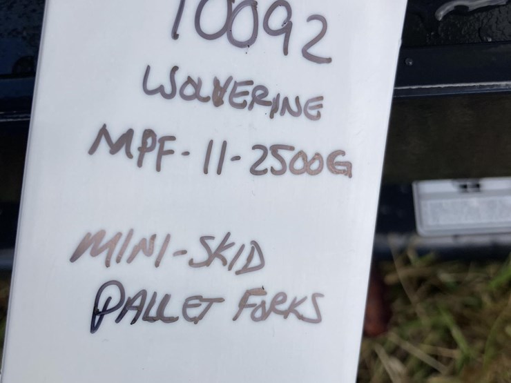 wolverine-mpf-11-2500g-mini-skid-pallet-forks-image-3
