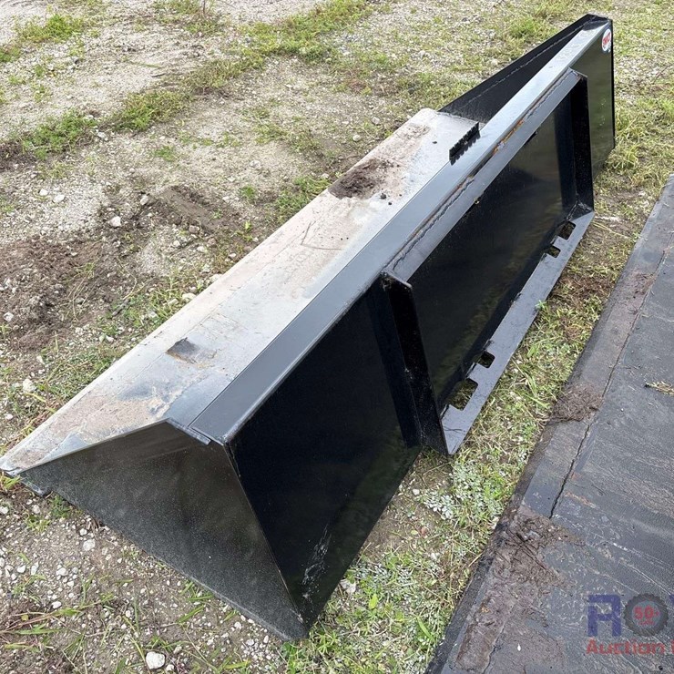 2025 Swict 84in Bucket Skid Steer Attachment