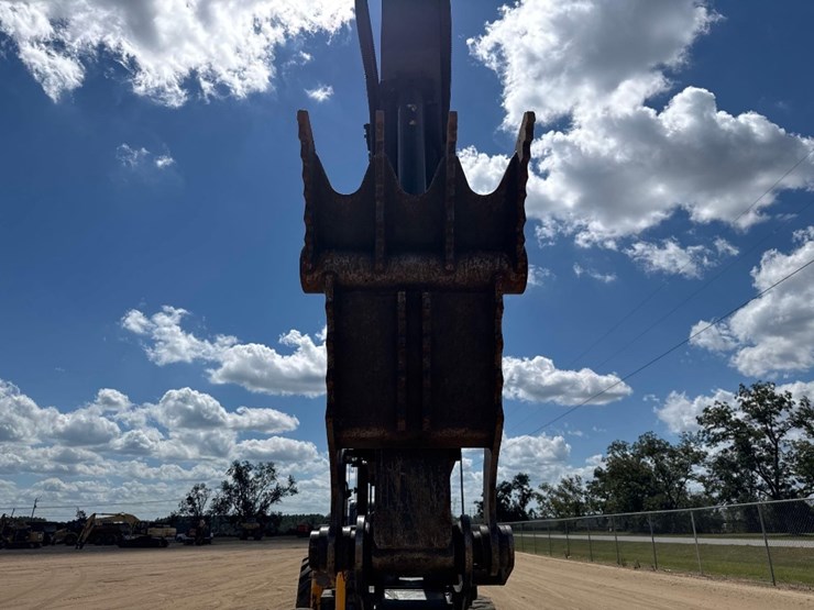 2012-deere-160g-lc-image-24