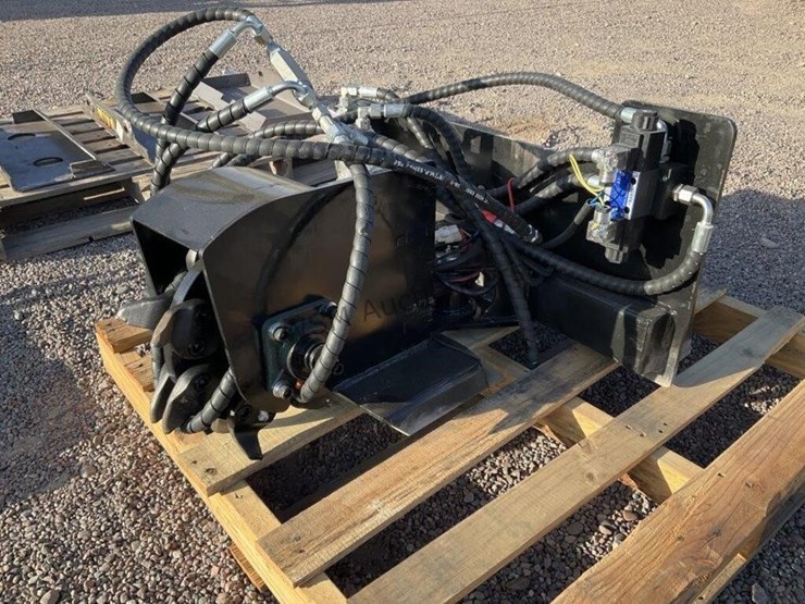 2025-giyu-szymj-stump-grinder-for-stand-up-skid-image-4