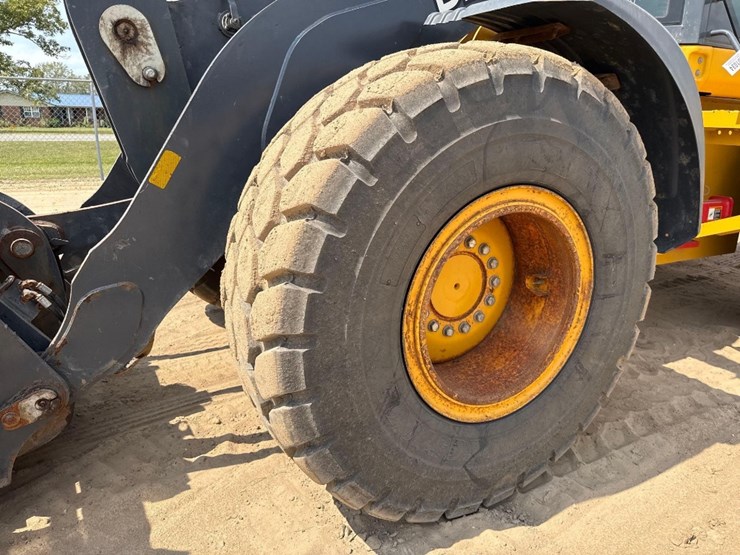 john-deere-444-624---60"-loader-forks-image-14