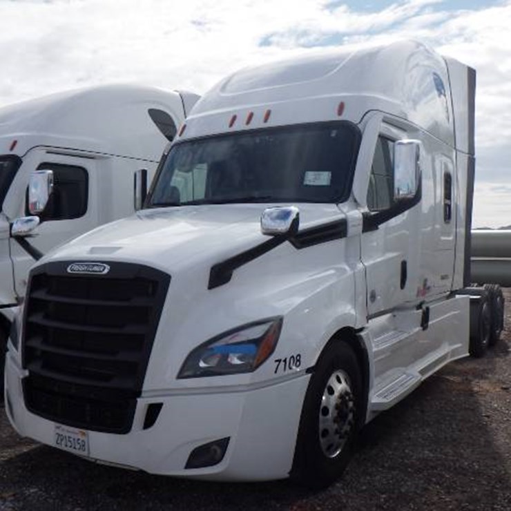 2024 FREIGHTLINER CASCADIA 126