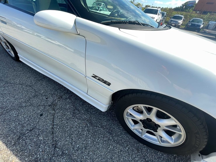 #6877-•-2000-chevy-camaro-z28-(has-wi-title)-(neenah,-wi)-image-38
