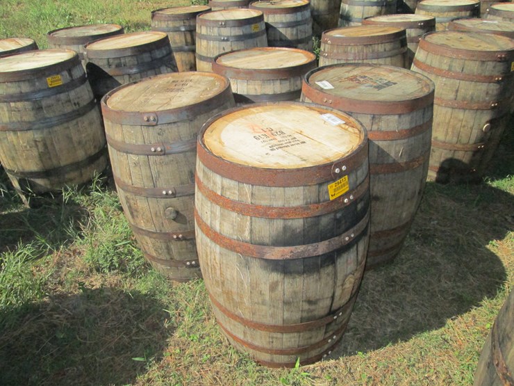#29413-•-lot-of-(4)-whiskey-barrels-image-2