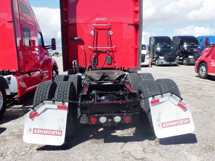 2020-kenworth-t680-image-6