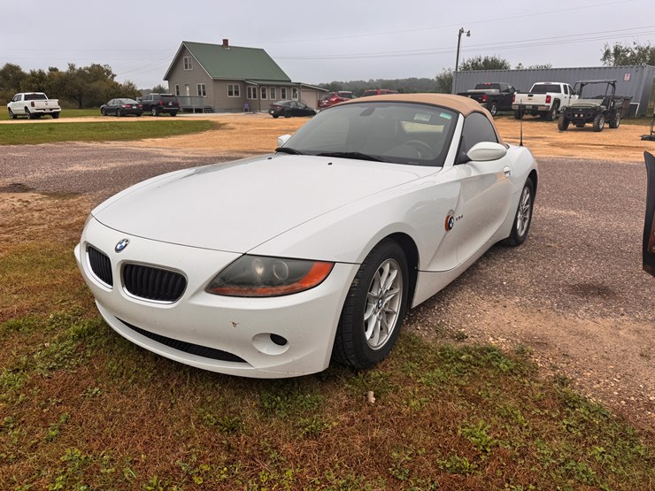 #5479-•-2003-bmw-z4-(arcadia,-wi)-(title-in-delay)-image-1