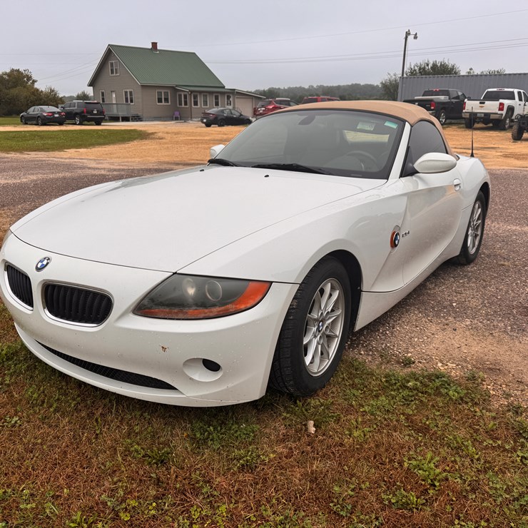#5479 • 2003 BMW Z4 (Arcadia, WI) (Title in Delay)