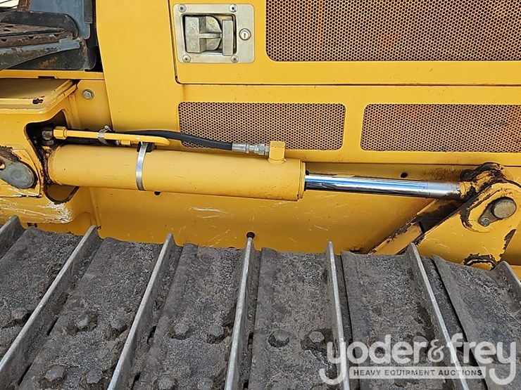 2016-deere-450j-image-13