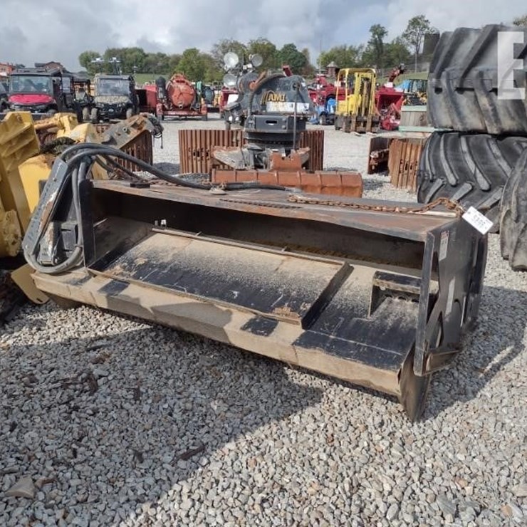 JOHN DEERE BP72 BROOM