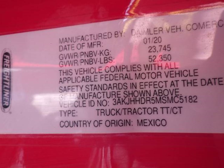 2021-freightliner-cascadia-126-image-15