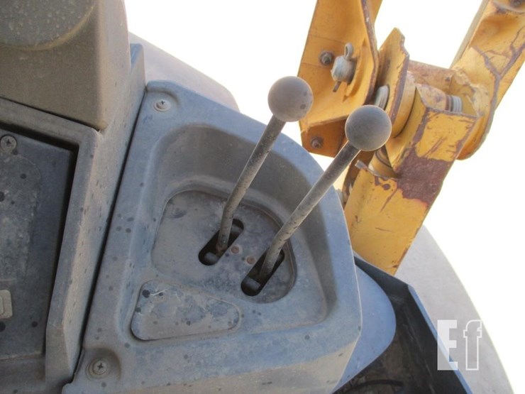 2009-deere-310j-image-11