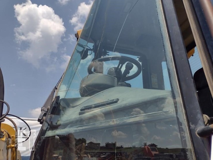 caterpillar-930g-image-15