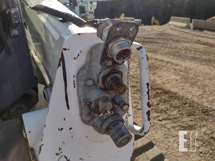 2019-bobcat-t870-image-18