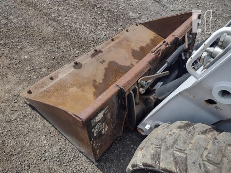 2022-bobcat-s740-image-21