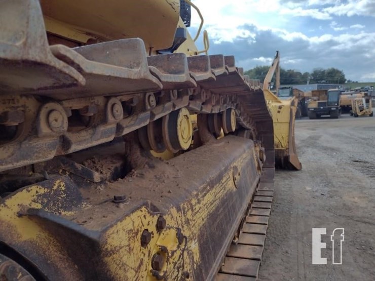 2015-komatsu-d61ex-23-image-36