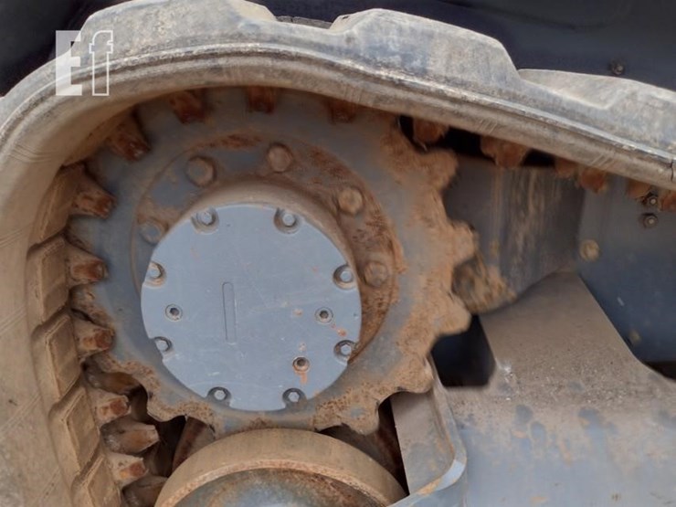 2019-takeuchi-tl8-image-19