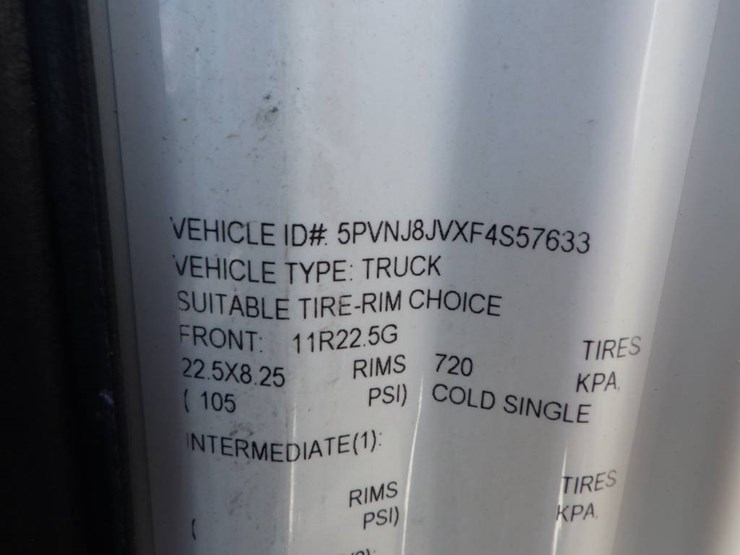 2015-hino-268-image-18