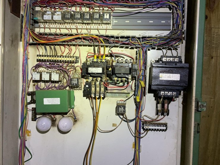 #103-•-hmc-ac-40-carriage-image-88