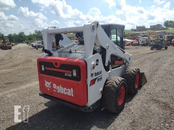 2022-bobcat-s740-image-31