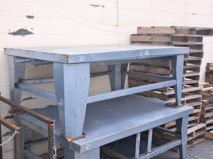 #181-•-2-metal-tables-image-3