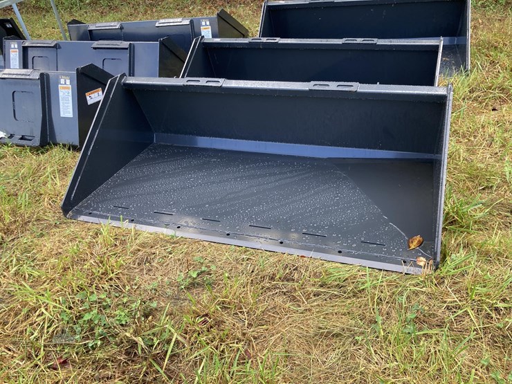 wolverine-tdb-11-72w-74"-skid-steer-bucket-image-1
