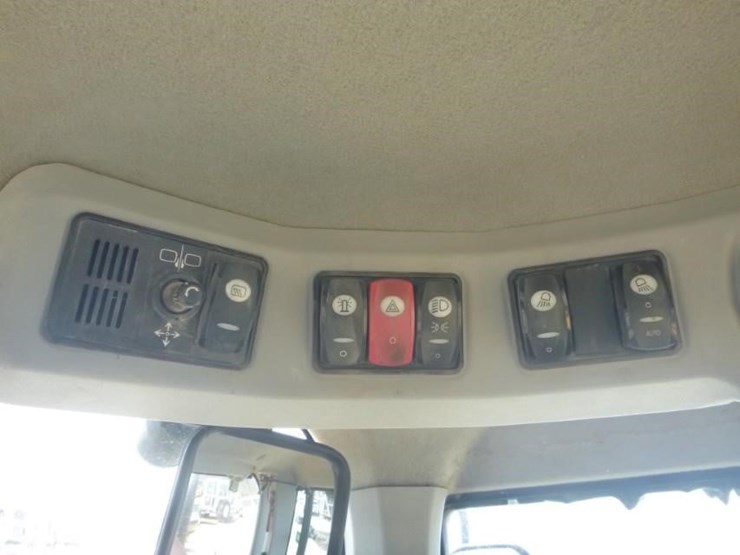 2012-caterpillar-930k-image-9