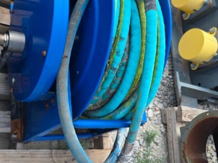 3/4"-hydraulic-hose-on-reel-image-2